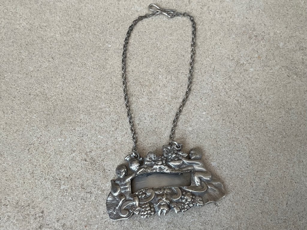 Zilverkleurige karaf label decor engeltjes/druiventrossen, Verzenden, Zilver