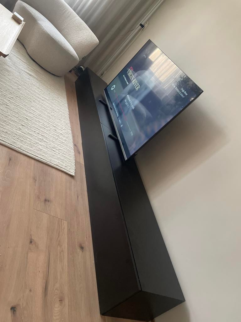 Matzwart tv-meubel, 320 cm breed, tweedelig, Ophalen, Gebruikt, 200 cm of meer, Minder dan 100 cm