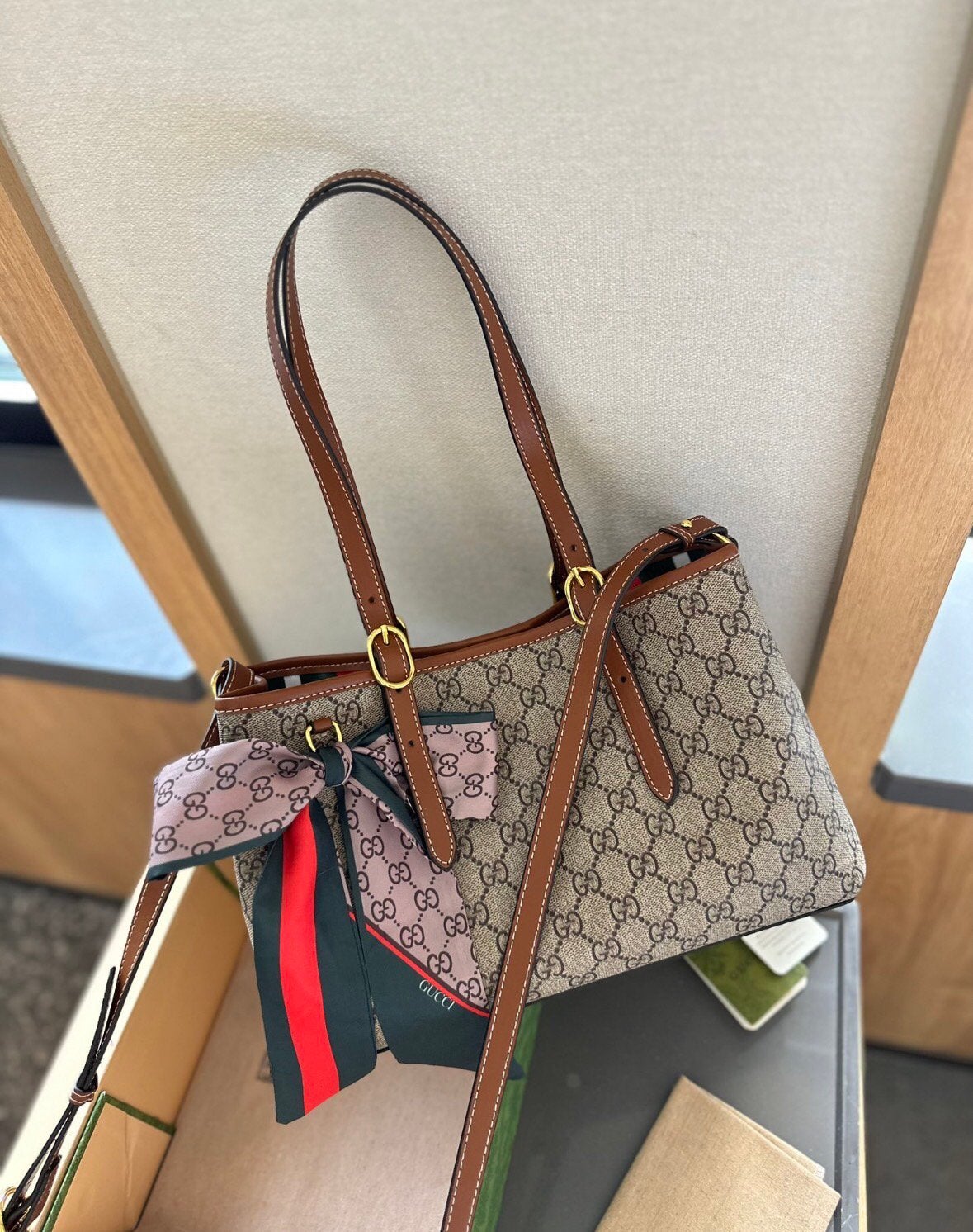 Gucci GG emblem tote tas, Ophalen of Verzenden, Nieuw, Zwart, Schoudertasje