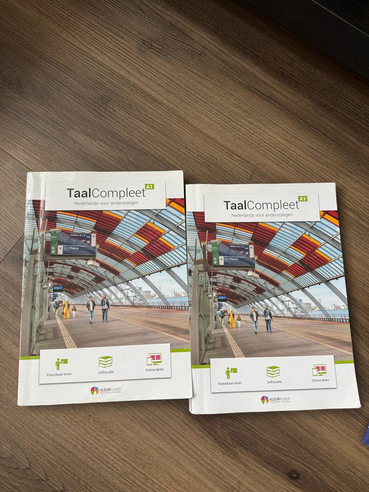 TaalCompleet A1 - Nederlands voor anderstaligen, Ophalen of Verzenden, Gelezen, Non-fictie