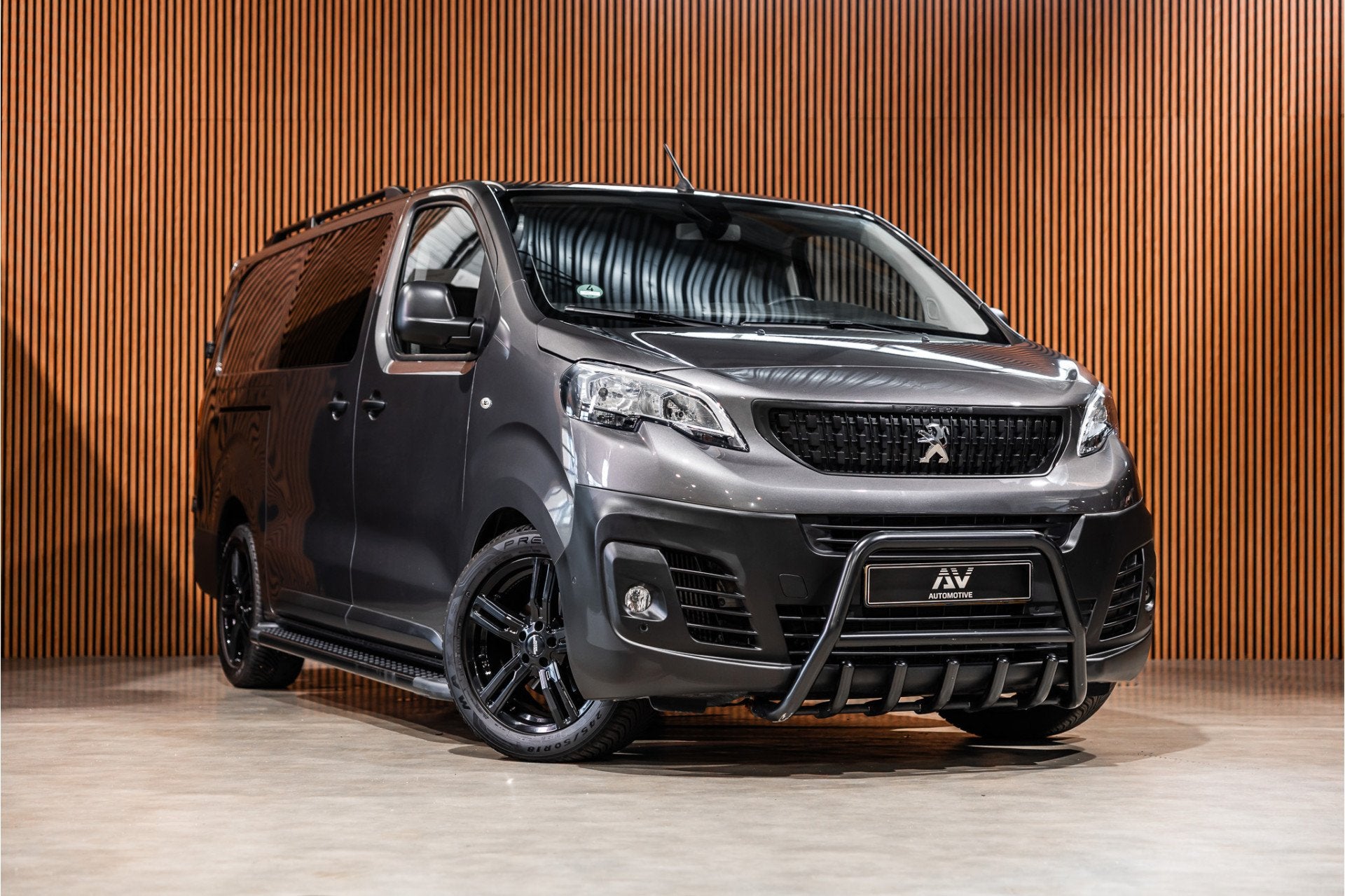Peugeot Expert 2.0 BlueHDI 180 Long Premium DC | Dubbel cabi, Parkeersensor, Stof, Gebruikt, 4 cilinders