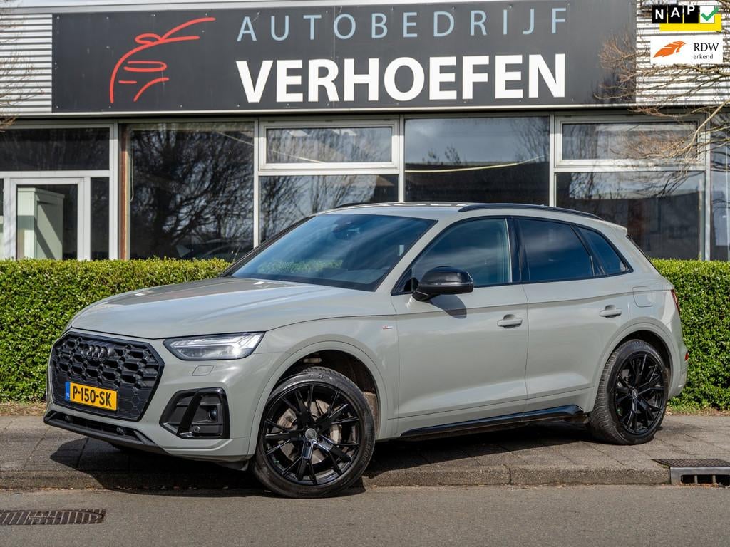 Audi Q5 50 TFSI e S edition - AUTOMAAT - CARPLAY - VIRTUAL C, Gebruikt, 4 cilinders, Leder en Stof, Bedrijf