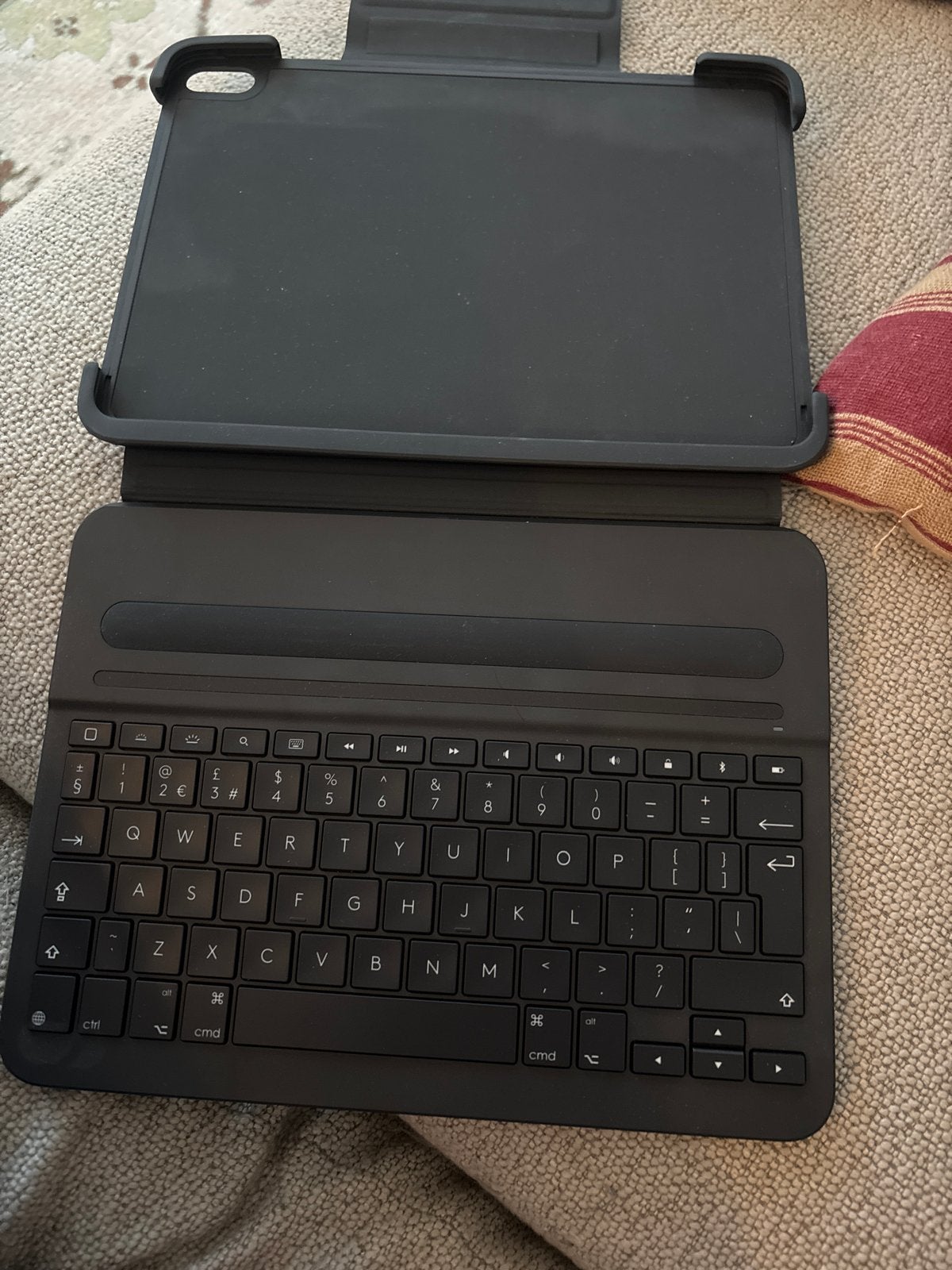 Logitech toetsenbordhoes voor iPad Air 3e generatie, Gebruikt, Overige typen, Ophalen of Verzenden, Draadloos