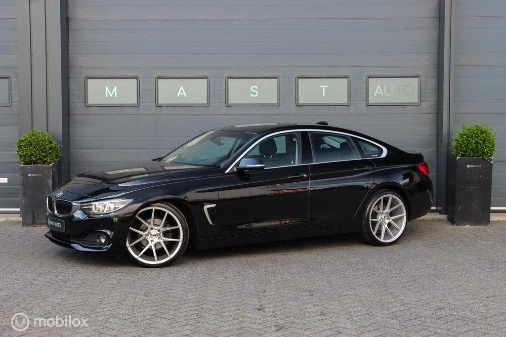 BMW 4-serie Gran Coupé 418i High Executive|AUT|Sportstoelen, Auto's, Automaat, Gebruikt, Automatische klimaatregeling, Zwart