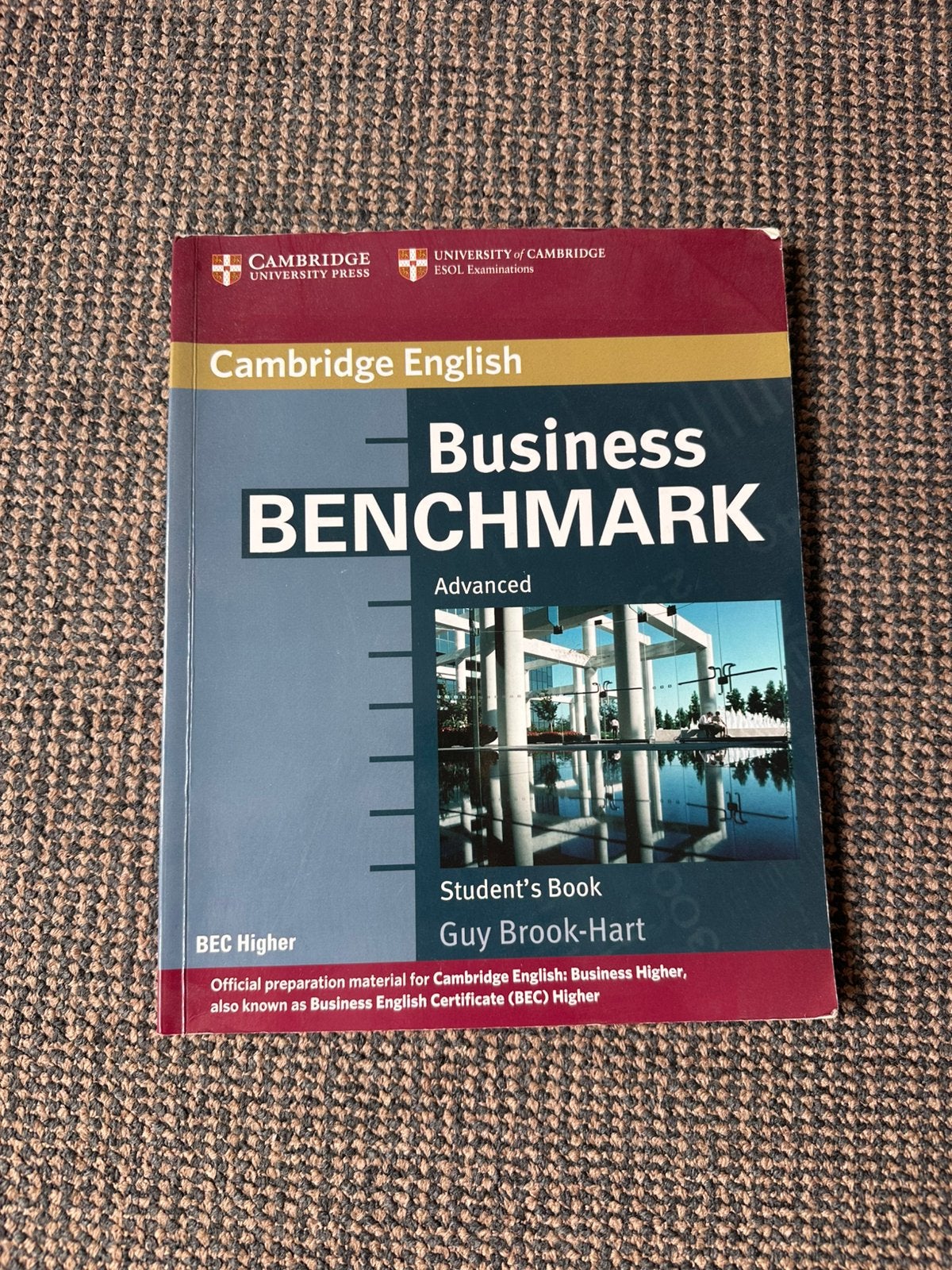 Cambridge English business benchmark, Ophalen of Verzenden, Zo goed als nieuw, Economie en Marketing