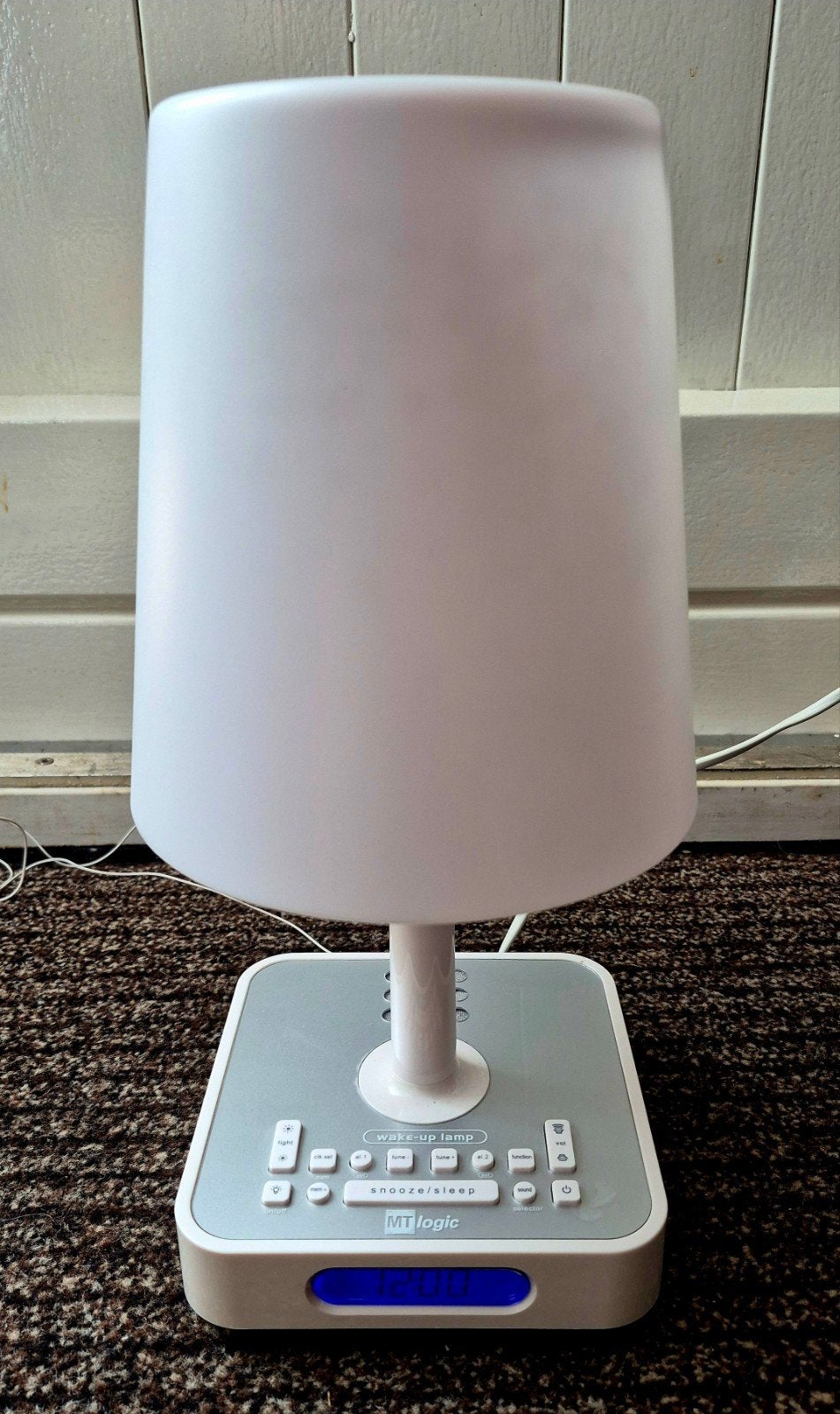 Digitale klokradio met wekker en bedlamp, Ophalen, Zo goed als nieuw, Digitaal