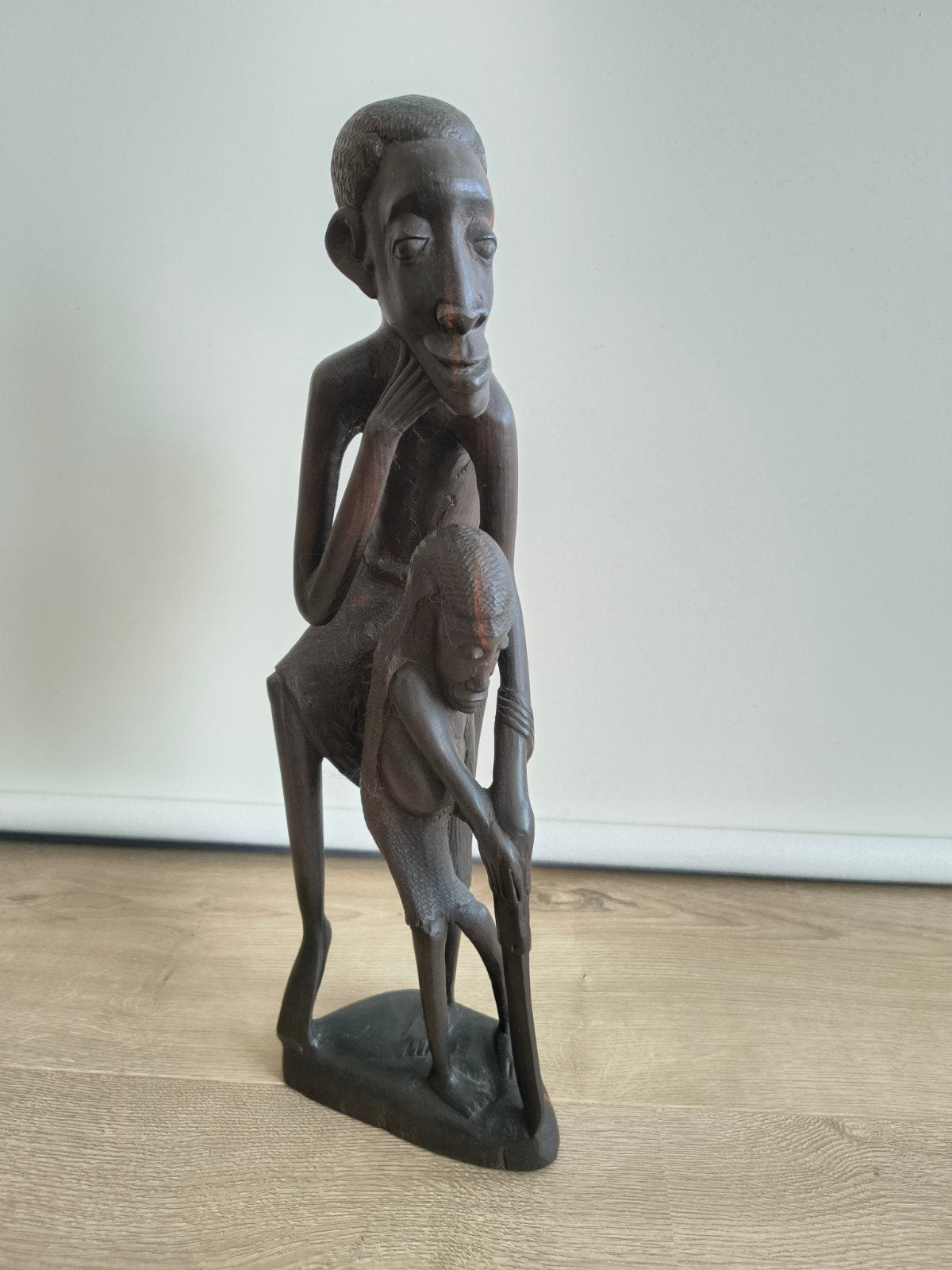 Afrikaans Makonde Beeld – Massief Ebbenhout (ca. 1960-1975), Antiek en Kunst, Groep mensen, Ophalen of Verzenden, Handgemaakt