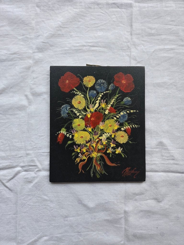 Schilderij 10: Klein paneel met veldboeket ges. J. Huidema, Bloemen, Paneel, Ophalen of Verzenden, Olieverf