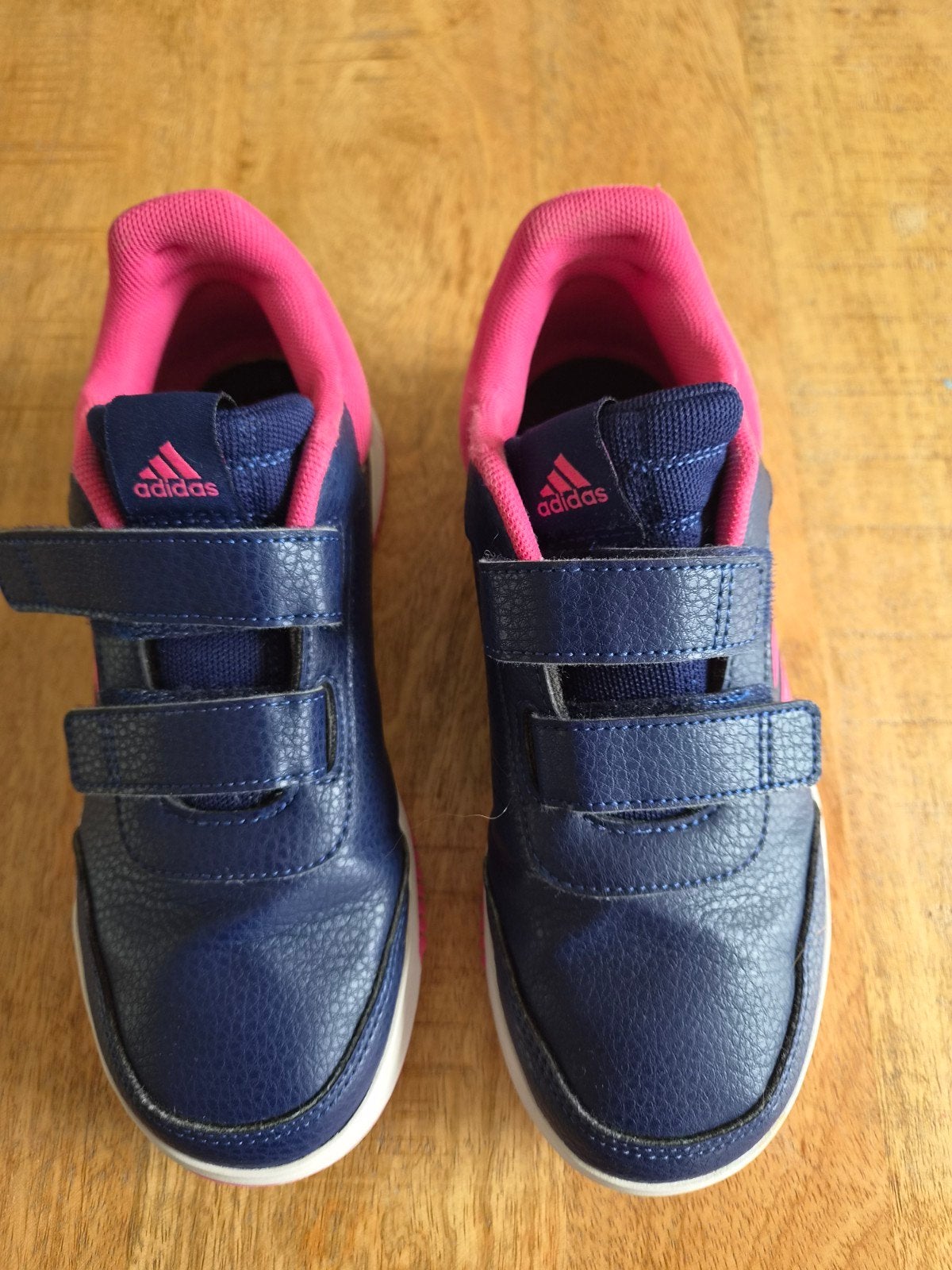 Adidas gymschoenen maat 35, Adidas, Meisje, Sportschoenen, Ophalen of Verzenden