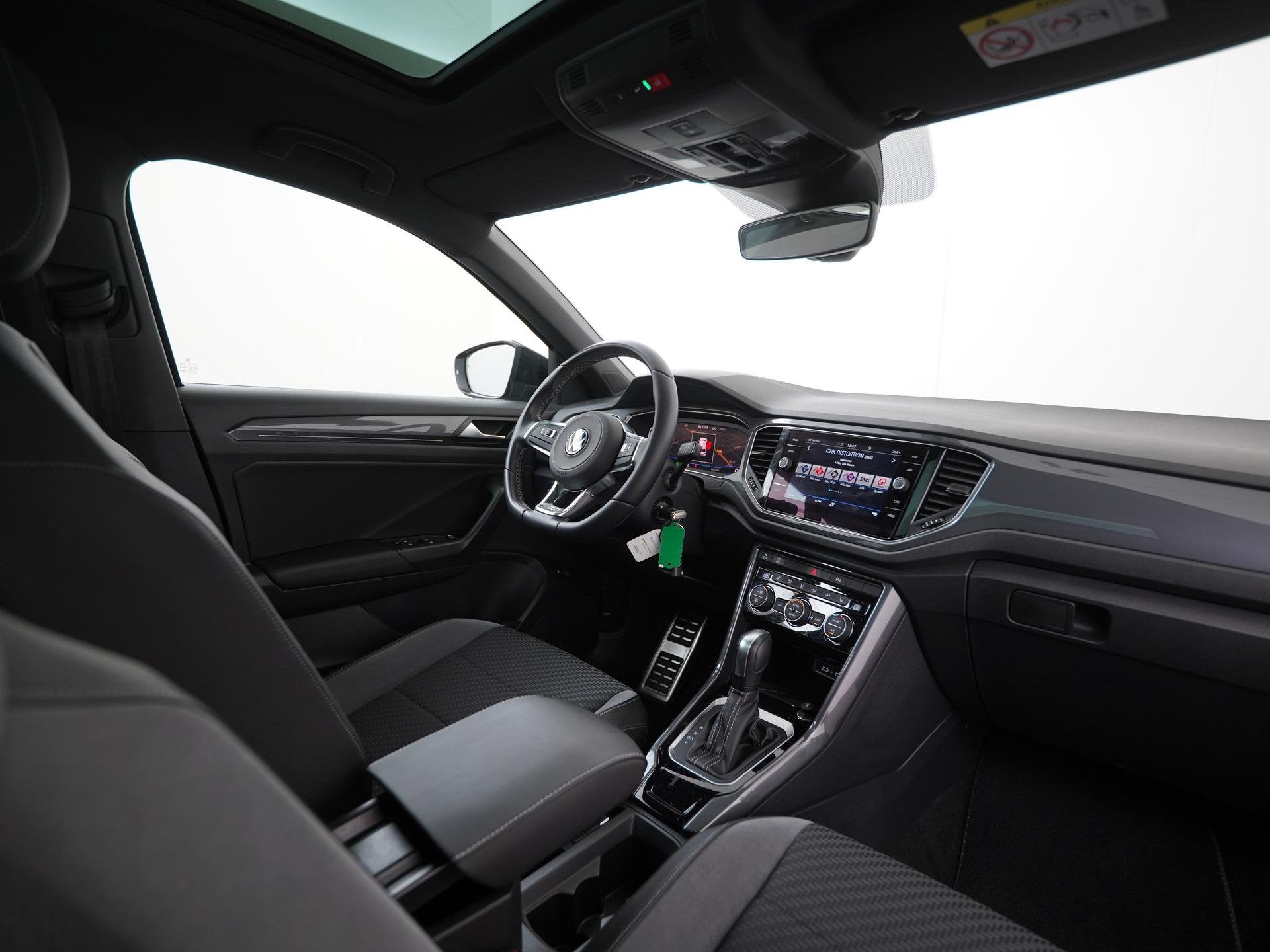 Volkswagen T-Roc 1.5 TSI R-Line DSG | Panoramadak | Digital, Auto's, Volkswagen, 12 maanden, Stof, Euro 6, 4 cilinders