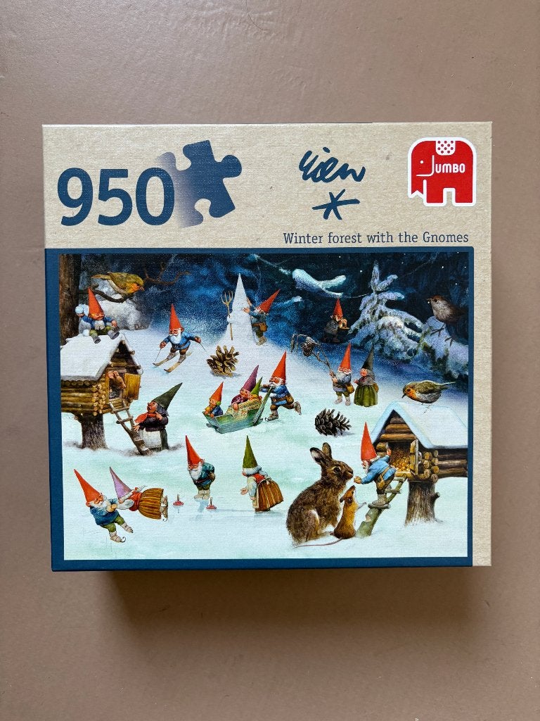 Rien Poortvliet - Winter forest with the Gnomes 950 stukjes, Ophalen of Verzenden, 500 t/m 1500 stukjes, Zo goed als nieuw, Legpuzzel