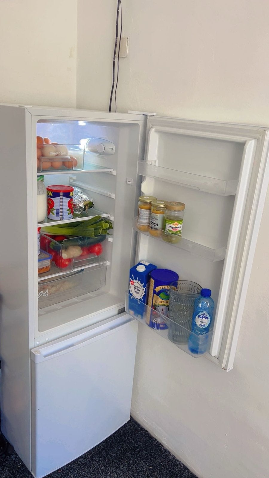 IKEA Lagan Koelkast met vriesvak - Zo goed als nieuw, Ophalen, 150 tot 200 liter, Met aparte vriezer, Zo goed als nieuw
