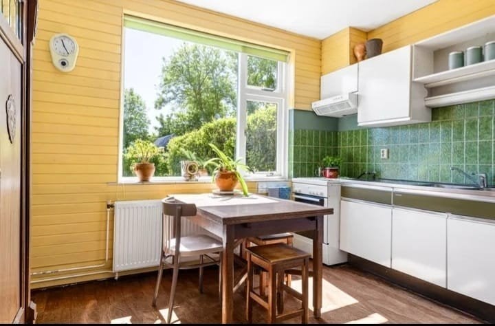 Complete keuken met apparatuur en eethoek, Ophalen, Gebruikt, Wit, Enkelwandige keuken