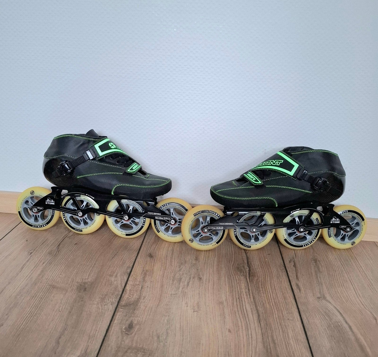 Bobt Enduro skeelers maat 46, Sport en Fitness, Skeelers, Ophalen of Verzenden, Zo goed als nieuw, Inline skates 4 wielen