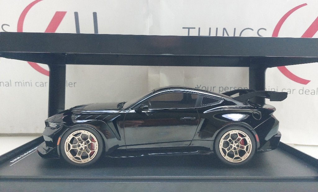 Ixo 1:18 Ford Mustang GTD 2025 zwart nieuw in verpakking, Ophalen of Verzenden, Nieuw, Auto, Overige merken