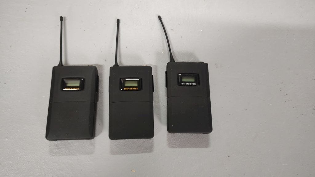 3 bodypack transmitters, Ophalen of Verzenden, Gebruikt, Overige typen, Draadloos
