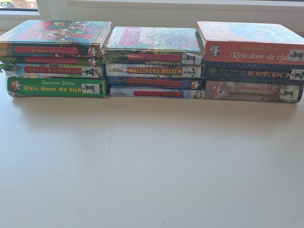 Geronimo Stilton Boeken, Ophalen of Verzenden, Zo goed als nieuw, Fictie algemeen
