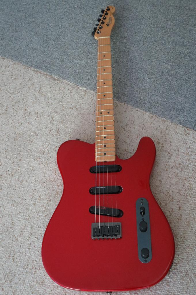 Fender USA James Burton Signature,in Ferrari rood,nieuwstaat, Ophalen of Verzenden, Zo goed als nieuw, Solid body, Fender