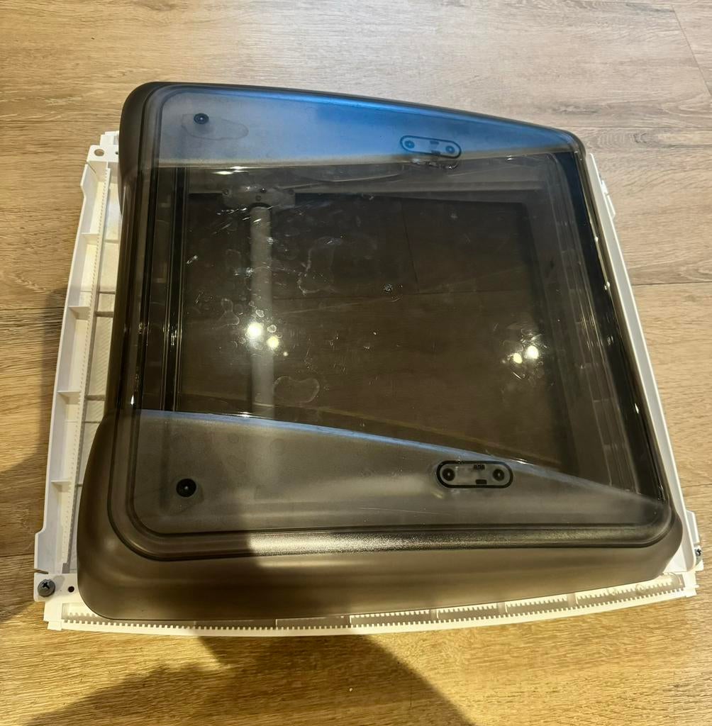 MPK VisionStar M Pro 2 Dakluik 40x40 cm, Caravans en Kamperen, Camper-accessoires, Zo goed als nieuw, Ophalen
