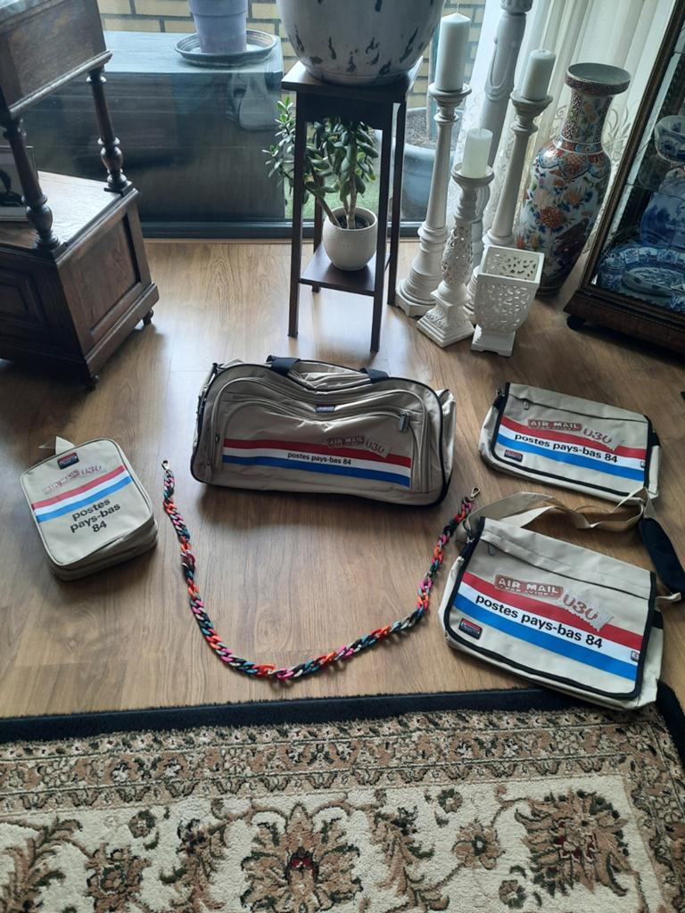TE KOOP RIJSTASSEN NIEUWE., Ophalen of Verzenden, Nieuw, 30 cm of meer, Minder dan 35 cm