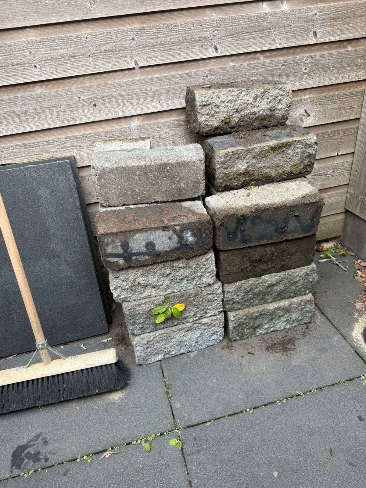 Gratis af te halen. Stapelblokken., Ophalen, Gebruikt, Beton, Overige typen