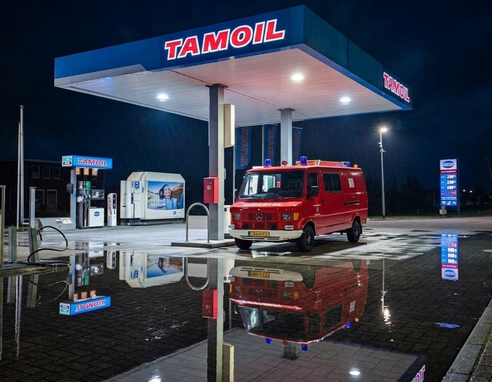 👑Mercedes🐍 310 belastingvrij Benzine camper 🚒 310 207 307, Auto's, Achterwielaandrijving, Zwart, Leder en Stof, 2300 cc