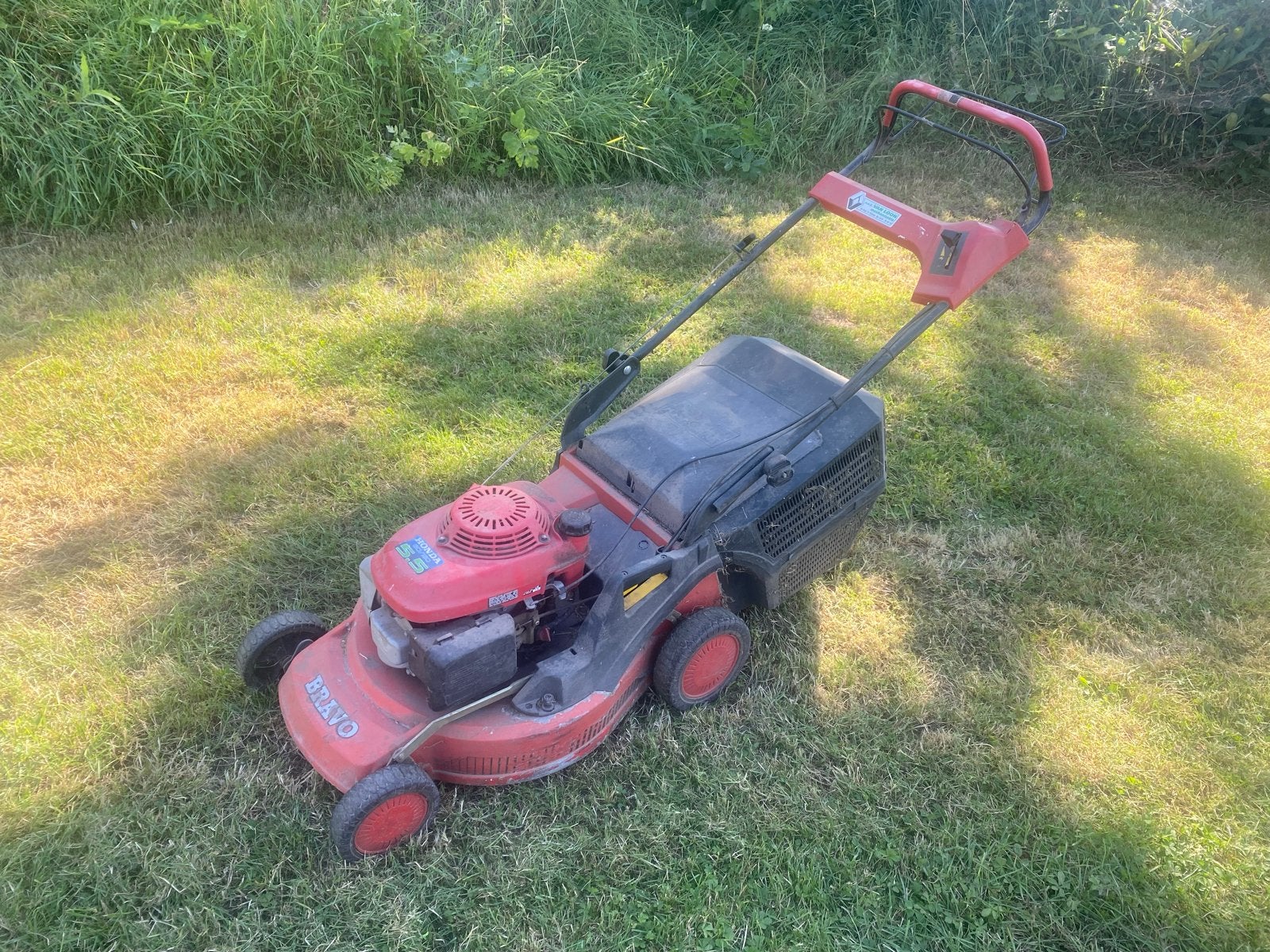 Bravo Honda 5.5 Benzine Grasmaaier met Opvangbak, Tuin en Terras, Grasmaaiers, Ophalen, Cirkelmaaier, Gebruikt, Opvangbak