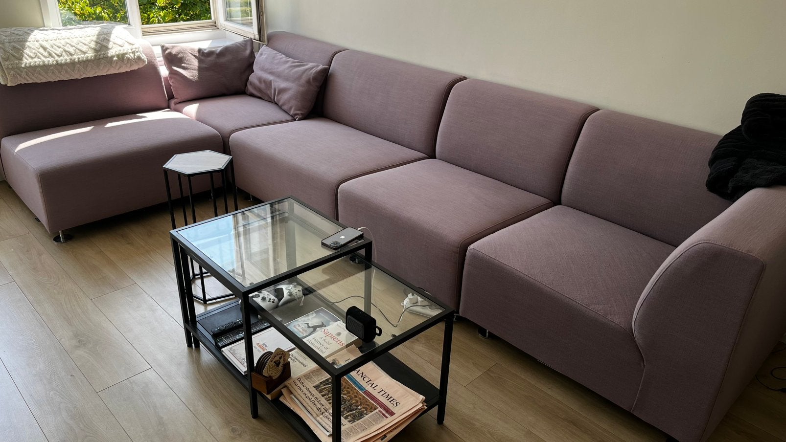 Large Sectional Couch with 3 Cushions, Ophalen, Zo goed als nieuw