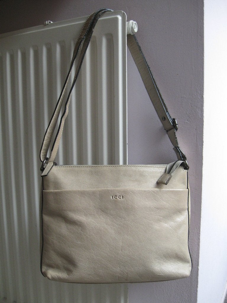 ICCI offwhite leren tas goede staat, Sieraden, Tassen en Uiterlijk, Tassen | Damestassen, Ophalen of Verzenden, Zo goed als nieuw