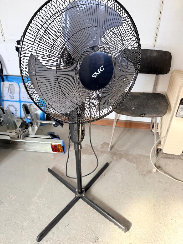 ventilator op statief, Ophalen, Gebruikt, Statiefventilator