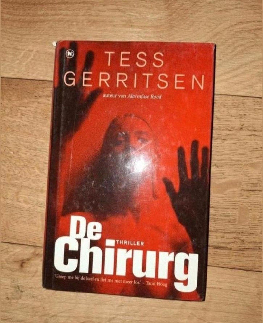 De Chirurg - Tess Gerritsen (Thriller), Boeken, Ophalen of Verzenden, Gelezen, Tess Gerritsen, Nederland