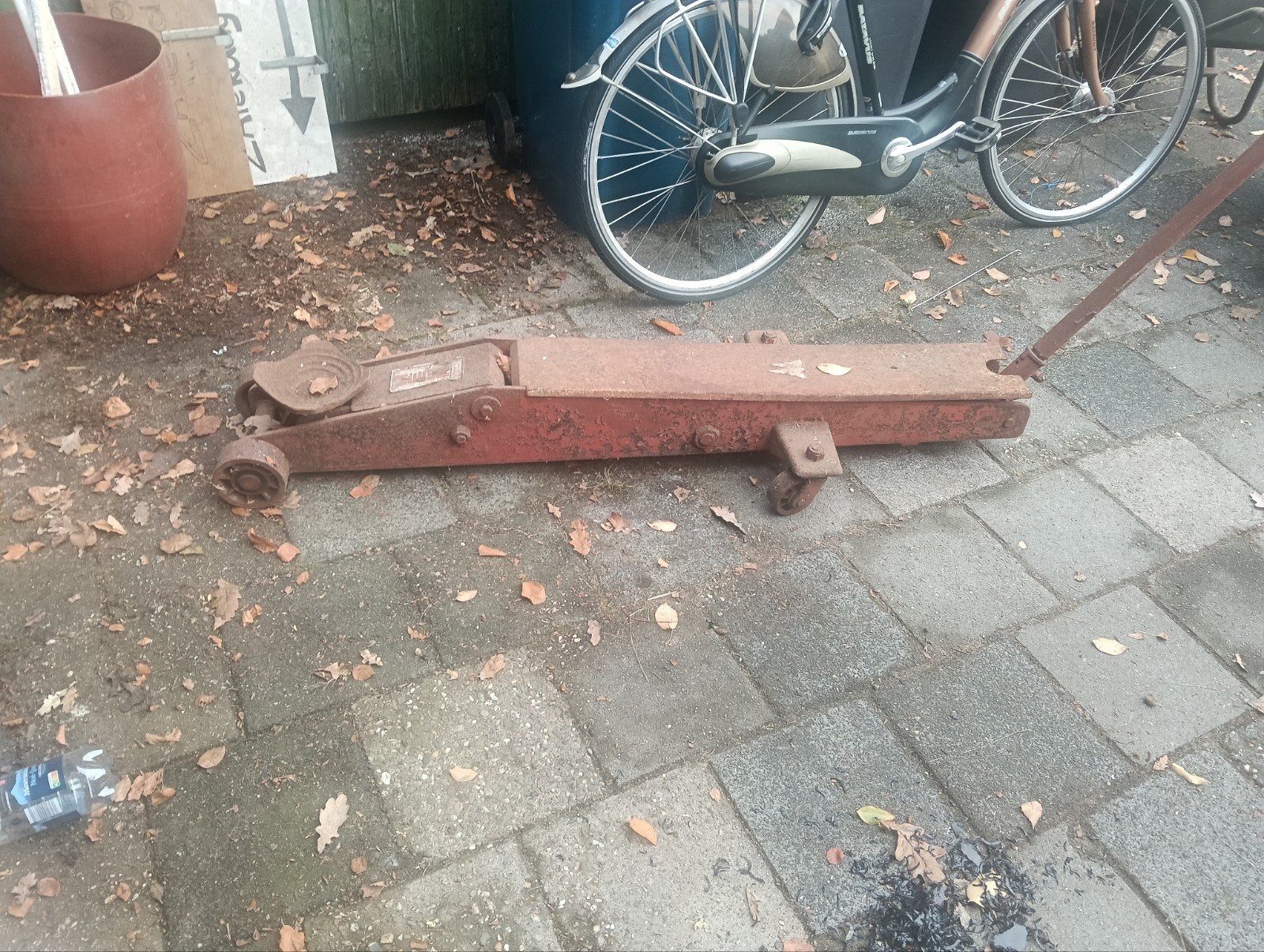 zware auto krik 6 tons, Ophalen, Gebruikt, IJzer