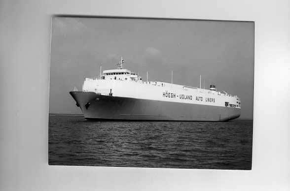 scheepvaart-foto-VLISSINGEN-werf de schelde- HOEGH TRIGGER, Ophalen of Verzenden, Zo goed als nieuw, Motorboot, Boek of Tijdschrift