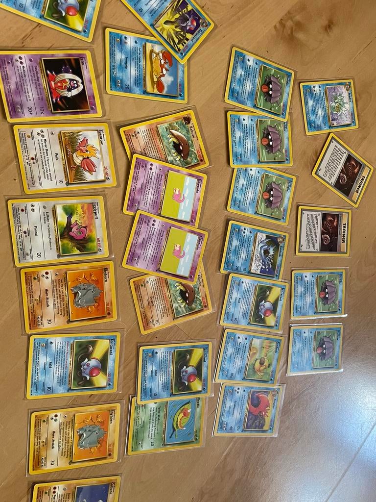 Vintage Pokémonkaarten –Charmander, Gym Heroes / Neo Genesis, Ophalen, Zo goed als nieuw, Meerdere kaarten