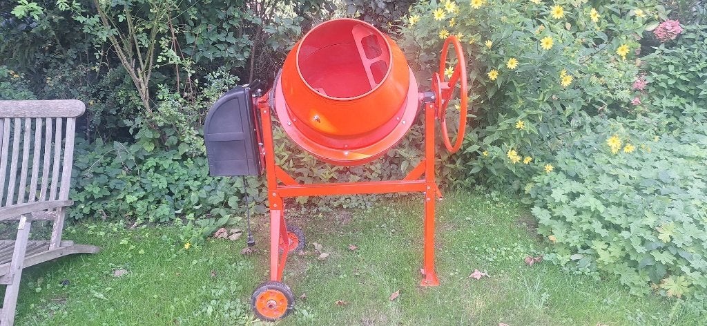 Beton molen 140 liter, zgan, Doe-het-zelf en Verbouw, Betonmolens, Ophalen, Zo goed als nieuw