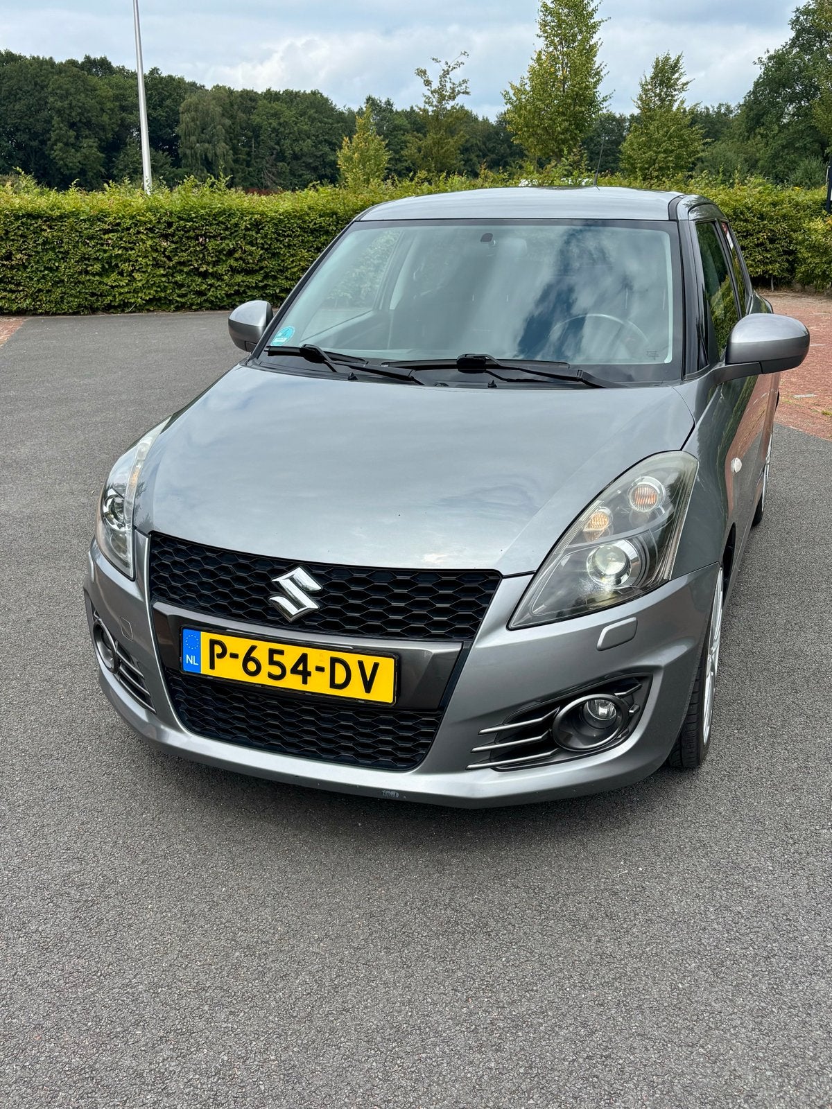 Suzuki Swift 1.6 Sport Xenon 5 deurs. Inclusief winterbanden, Voorwielaandrijving, 136 pk, 40 €/maand, 4 cilinders