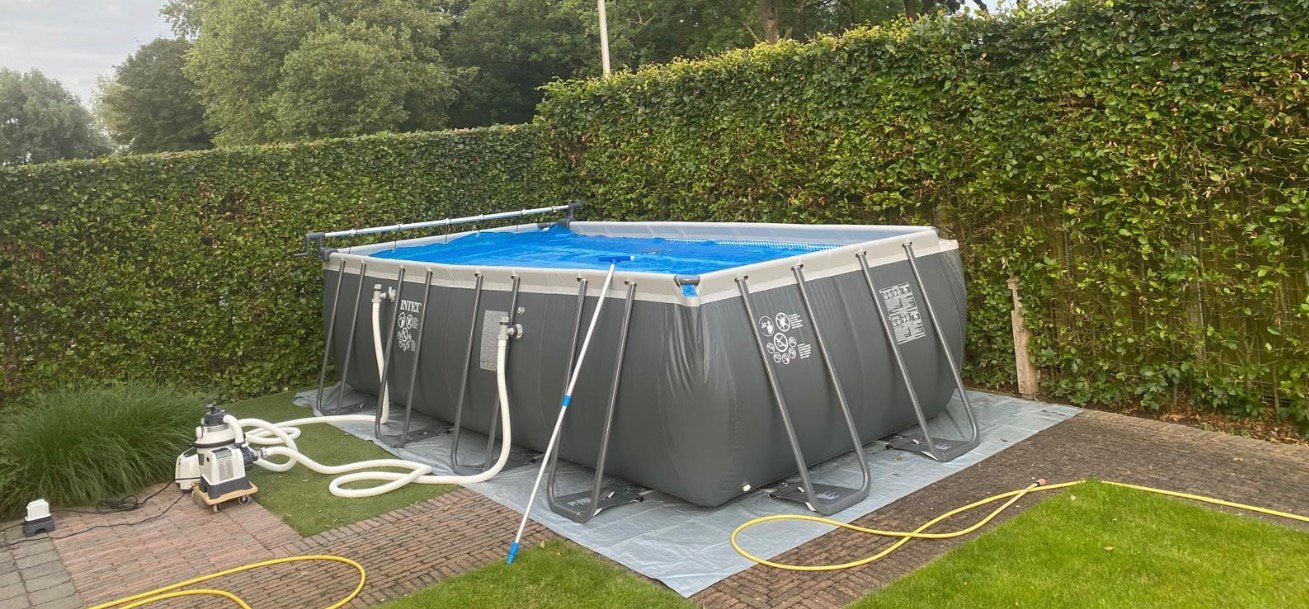 Intex Ultra XTR Frame Pool 549x274x132 met warmtepomp(nieuw), 200 tot 300 cm, Zo goed als nieuw, Rechthoekig, Ophalen