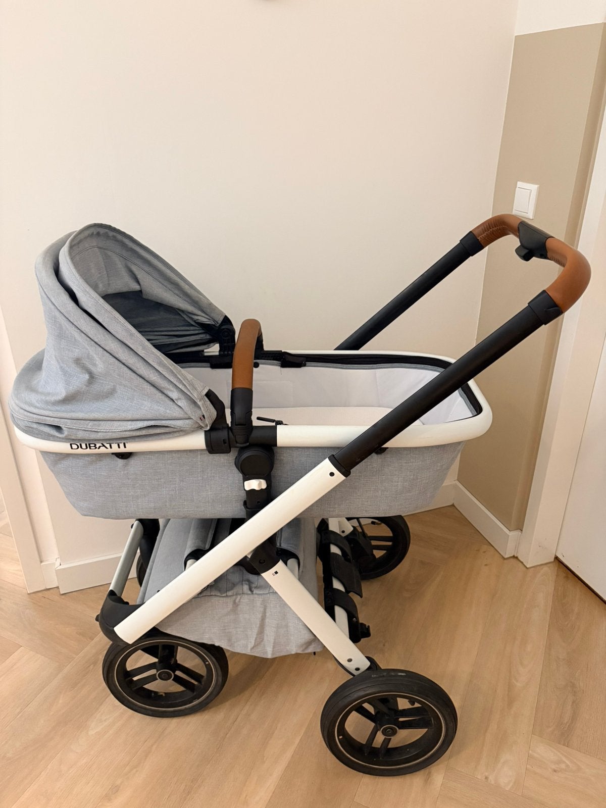 Dubatti kinderwagen 3 in 1, Kinderen en Baby's, Kinderwagens en Combinaties, Gebruikt, Luchtbanden, Ophalen, Kinderwagen