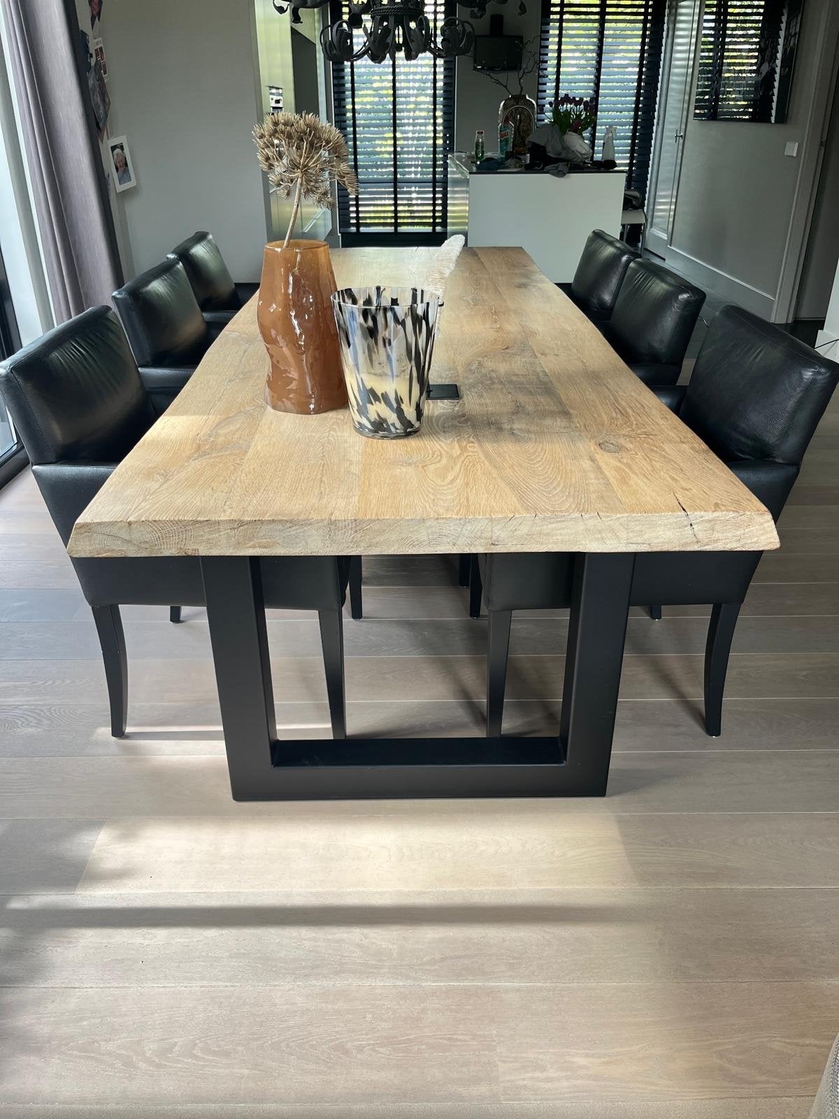 Eiken eettafel 280x105cm met stalen poten, Huis en Inrichting, Tafels | Eettafels, Ophalen, 100 tot 150 cm, Eikenhout, Zo goed als nieuw