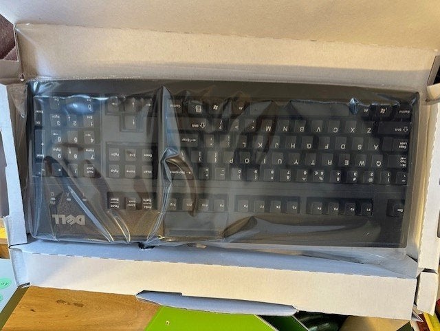 Dell toetsenbord - Nieuw in doos, Computers en Software, Nieuw, Ophalen of Verzenden, Dell, Qwerty