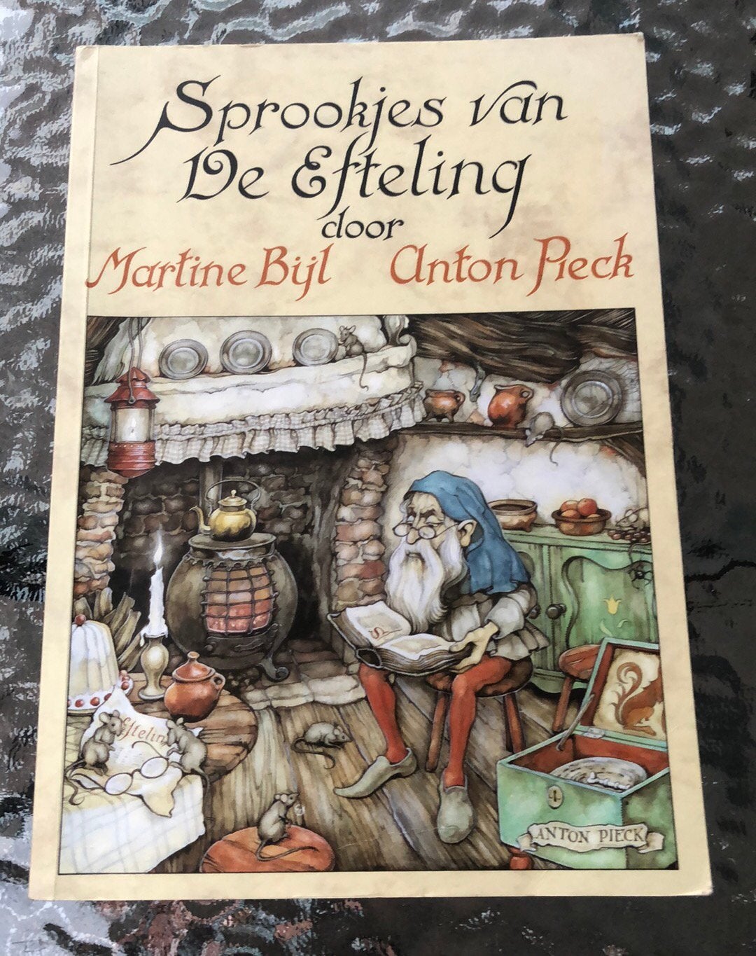 Sprookjes van de efteling softcover zgan, Verzamelen, Efteling, Ophalen of Verzenden, Zo goed als nieuw, Overige typen