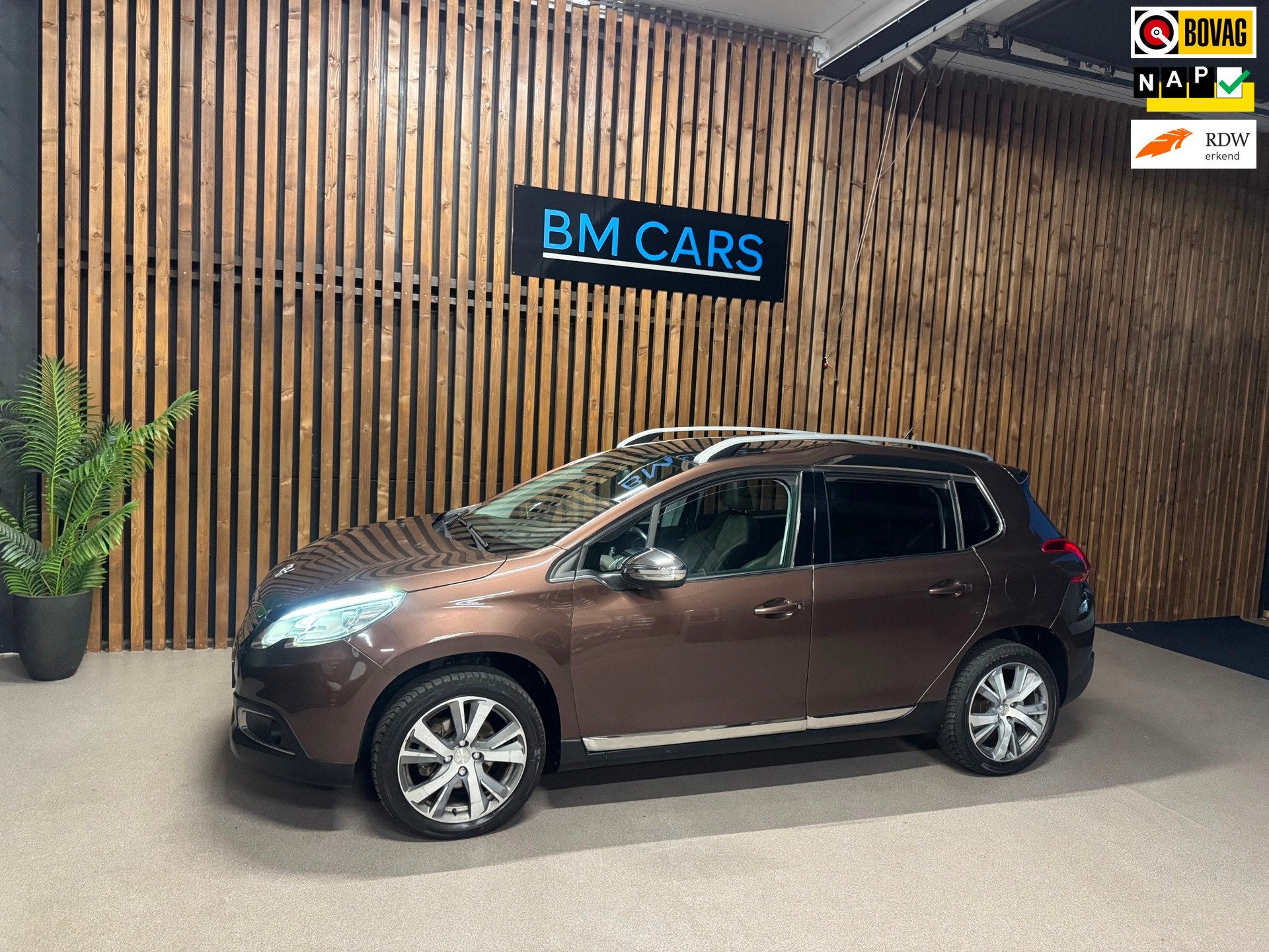 Peugeot 2008 1.6 VTi Féline Panodak,Trkhaak, Alcantara, Auto's, Voorwielaandrijving, Euro 5, Gebruikt, 4 cilinders