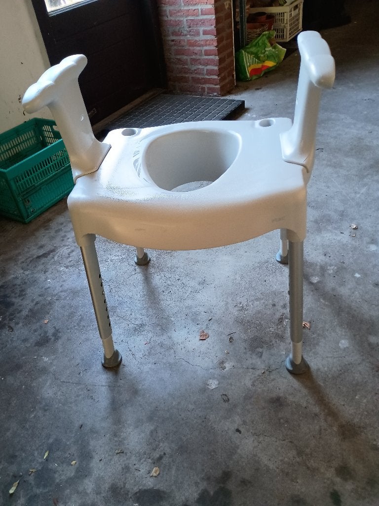 Toiletstoel, Ophalen, Gebruikt