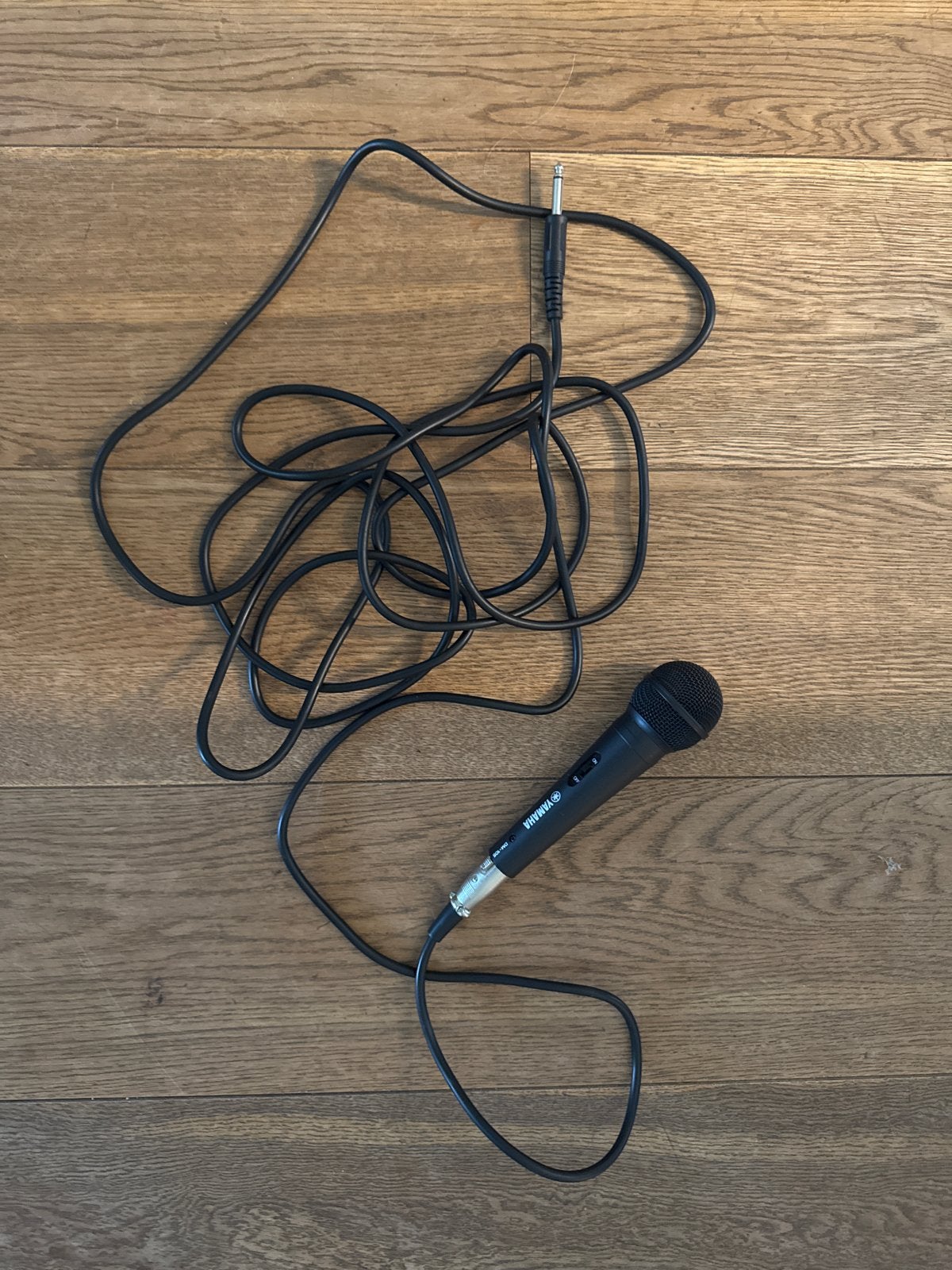 Yamaha DM-105 Microfoon met kabel, Ophalen of Verzenden, Gebruikt, Zangmicrofoon