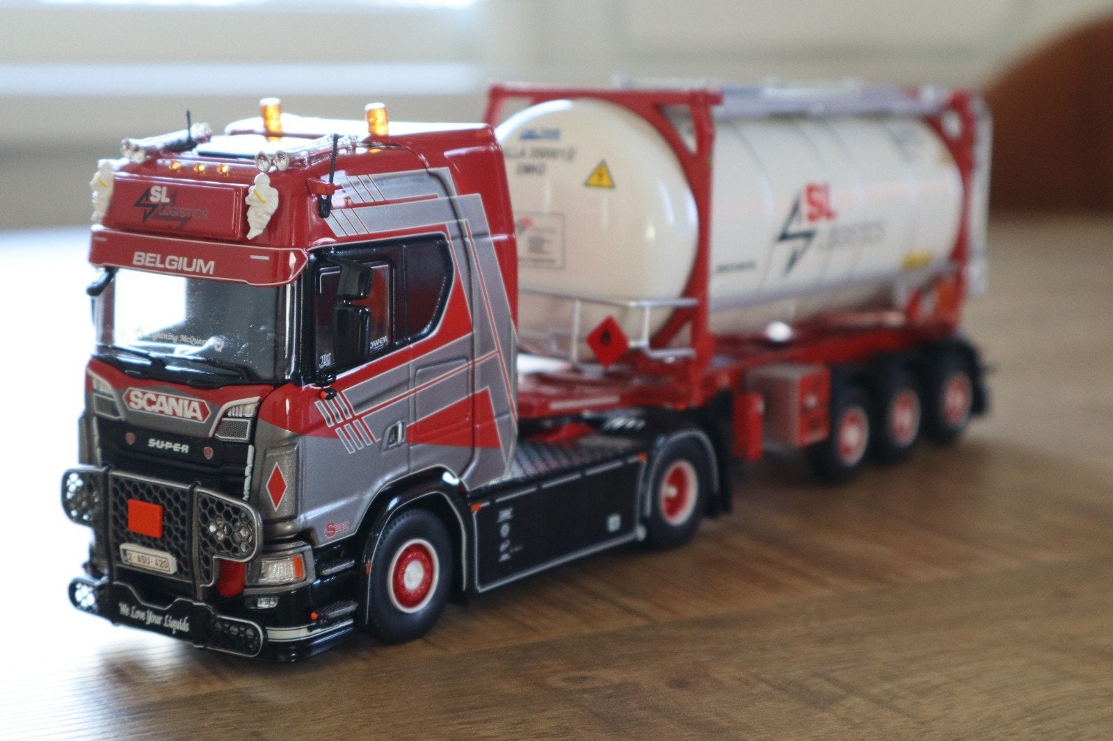 Tekno SL logistics, Hobby en Vrije tijd, Ophalen of Verzenden, Zo goed als nieuw, Bus of Vrachtwagen, Tekno