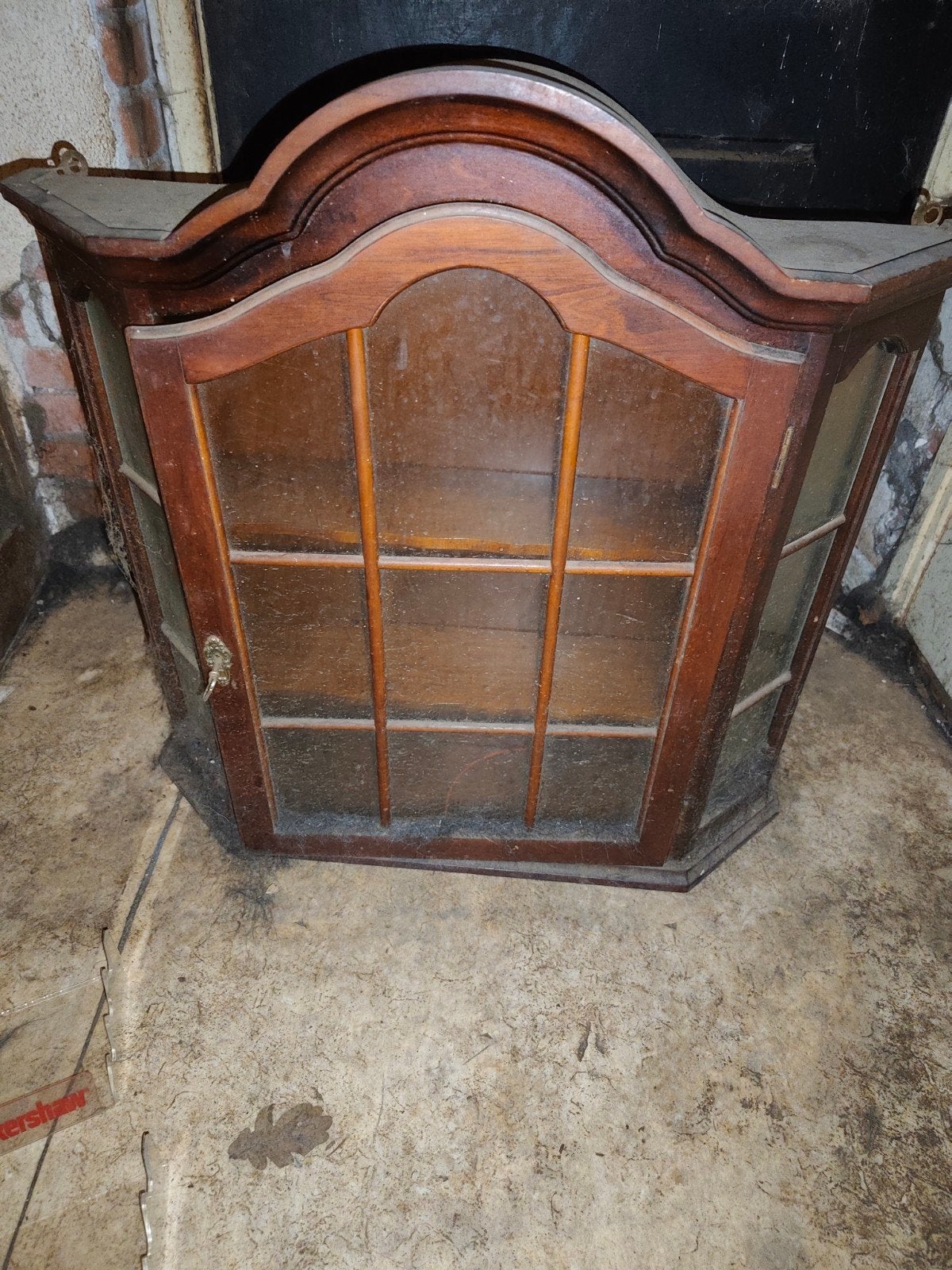 Mooi eikenhouten kastje met sleutel, Ophalen