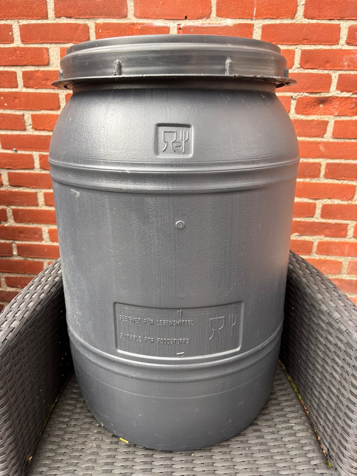 Voertonnen 40L & 60L, 150 liter of meer, Ophalen, Zo goed als nieuw