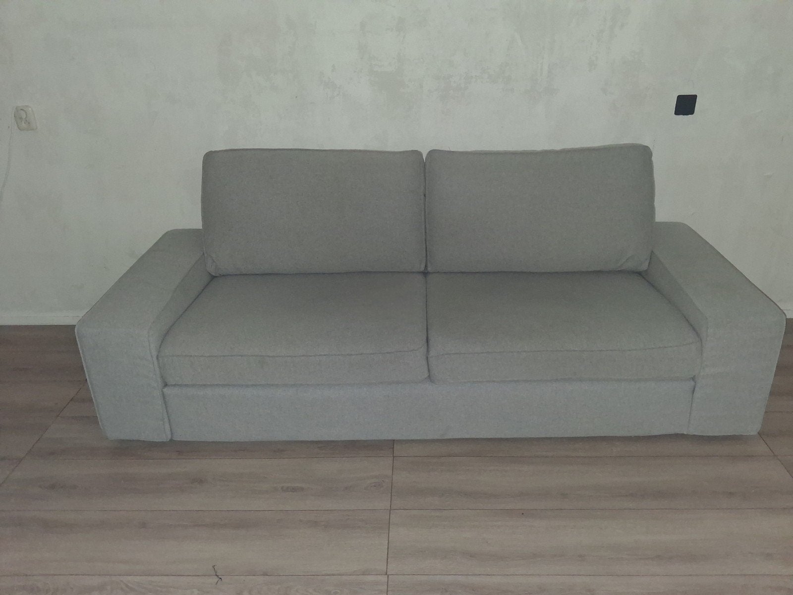 Comfortabele grijze tweezitsbank, Huis en Inrichting, Ophalen, 150 tot 200 cm, Tweepersoons, 75 tot 100 cm