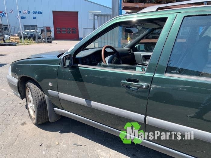 Portier 4Deurs links-voor van een Volvo V70, Gebruikt, -, Deur, -