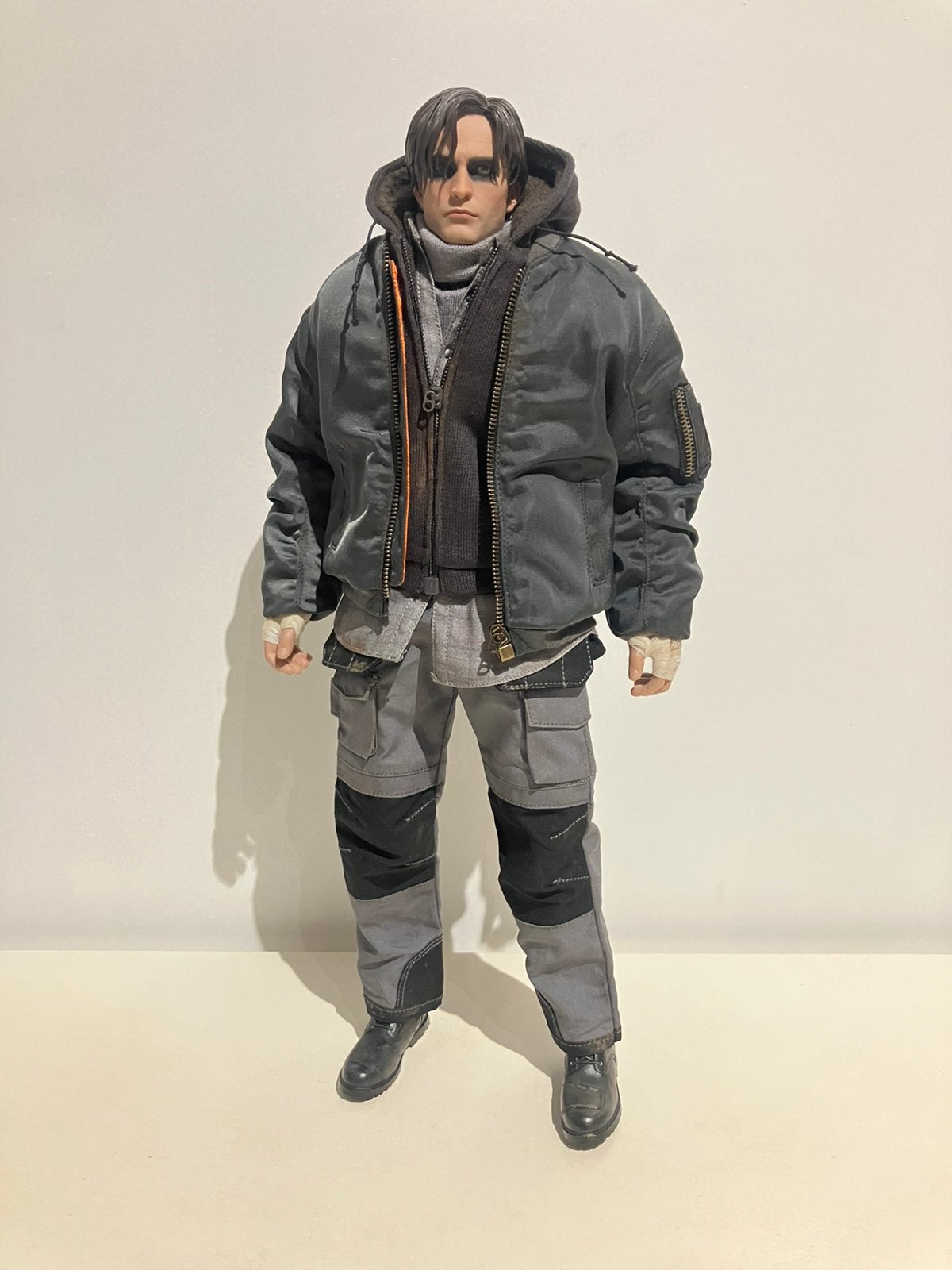 Custom 1/6 Bruce Wayne Drifter Figuur, Ophalen of Verzenden, Zo goed als nieuw